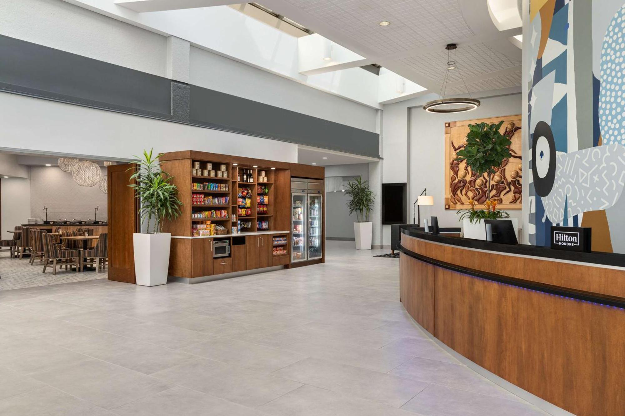 Doubletree By Hilton Fort Myers At Bell Tower Shops Exteriör bild