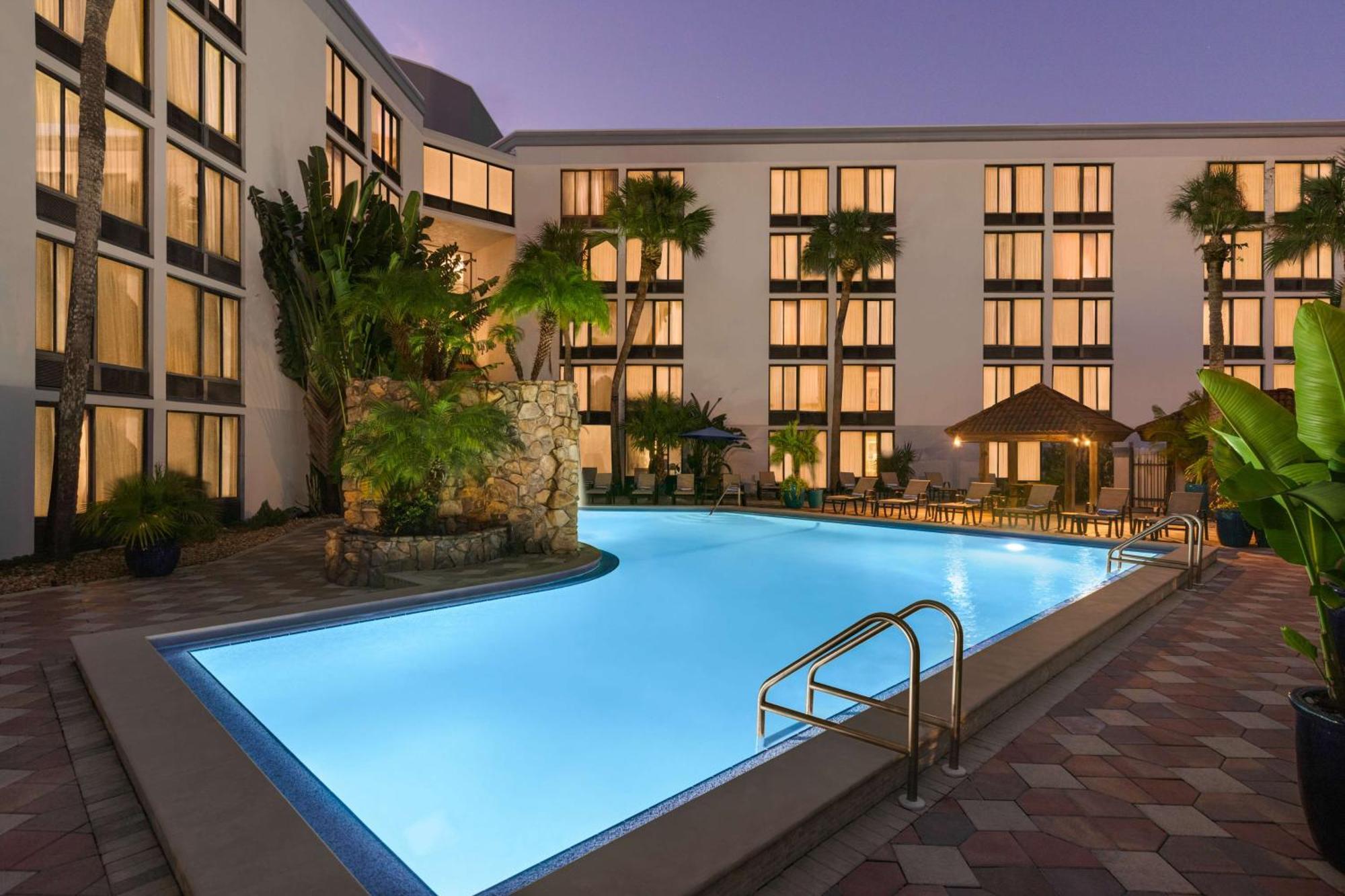 Doubletree By Hilton Fort Myers At Bell Tower Shops Exteriör bild