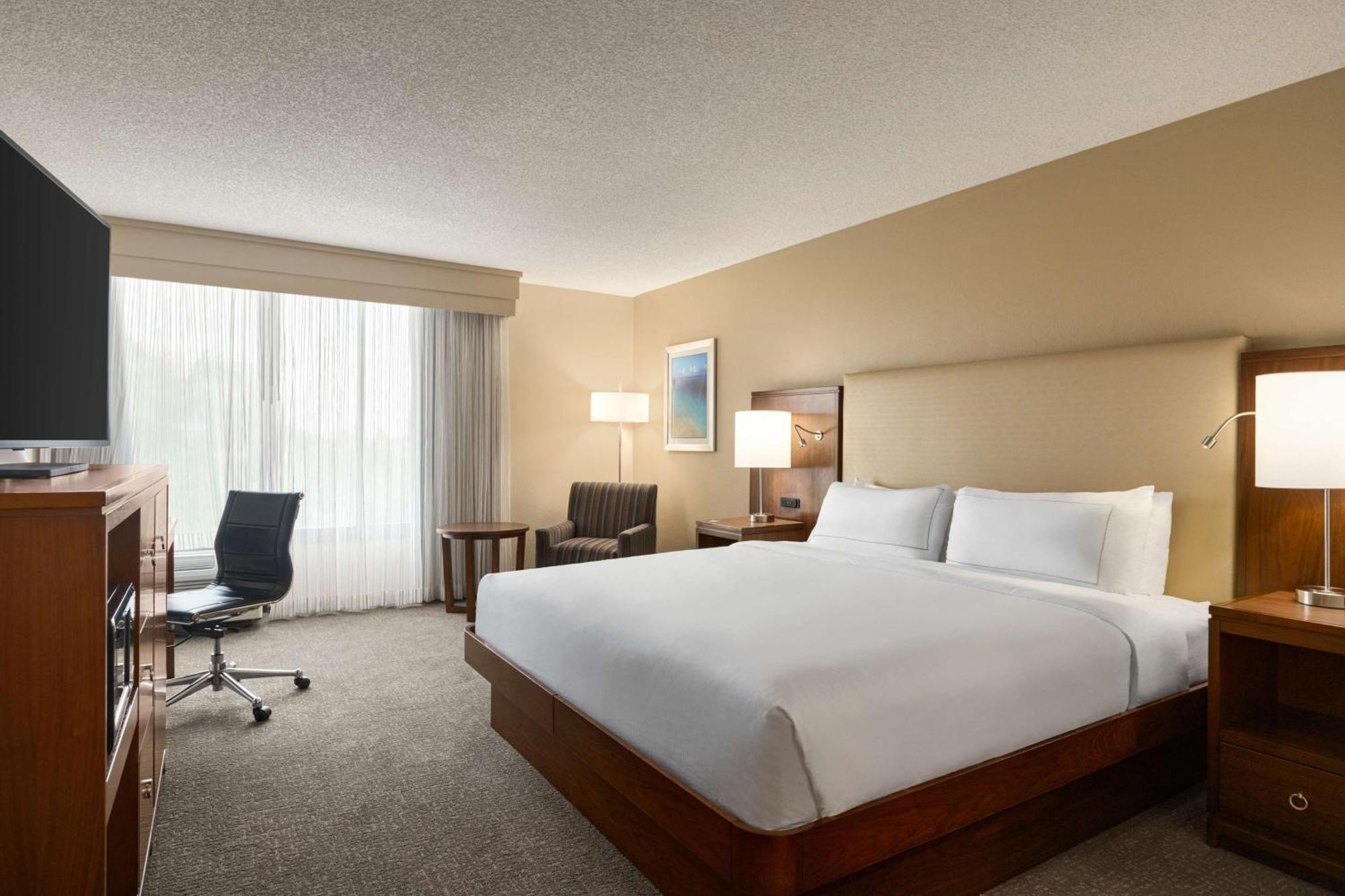 Doubletree By Hilton Fort Myers At Bell Tower Shops Exteriör bild