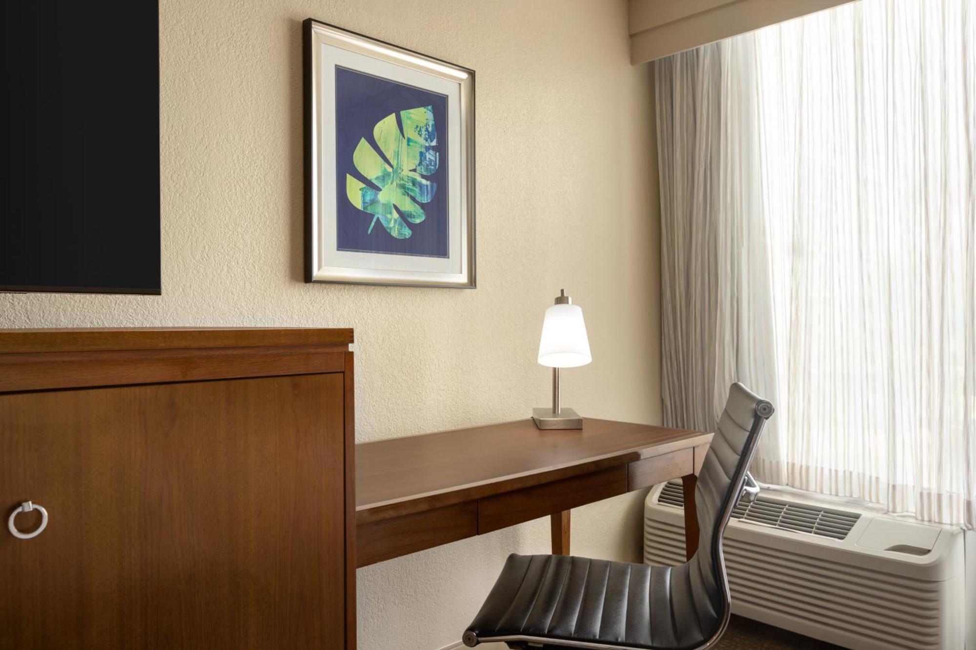Doubletree By Hilton Fort Myers At Bell Tower Shops Exteriör bild